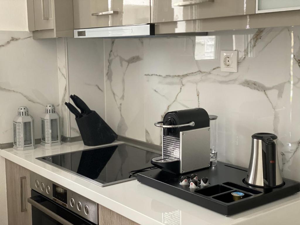 Nikiti Sunrise Apartments 8