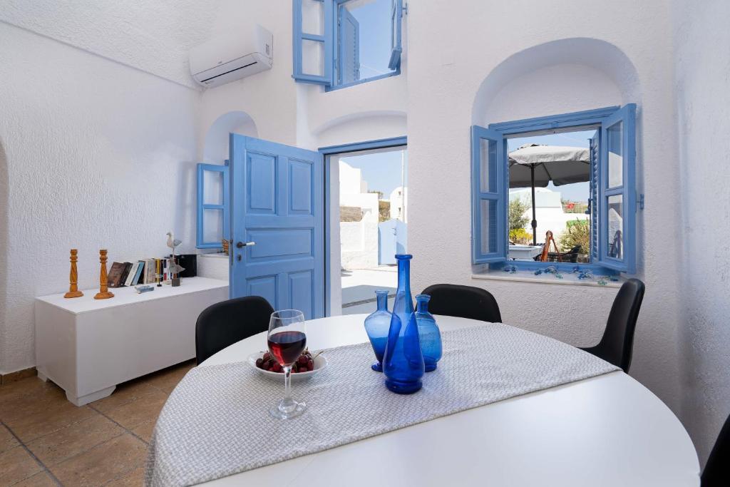 Aggelikis Traditional Cave House 8