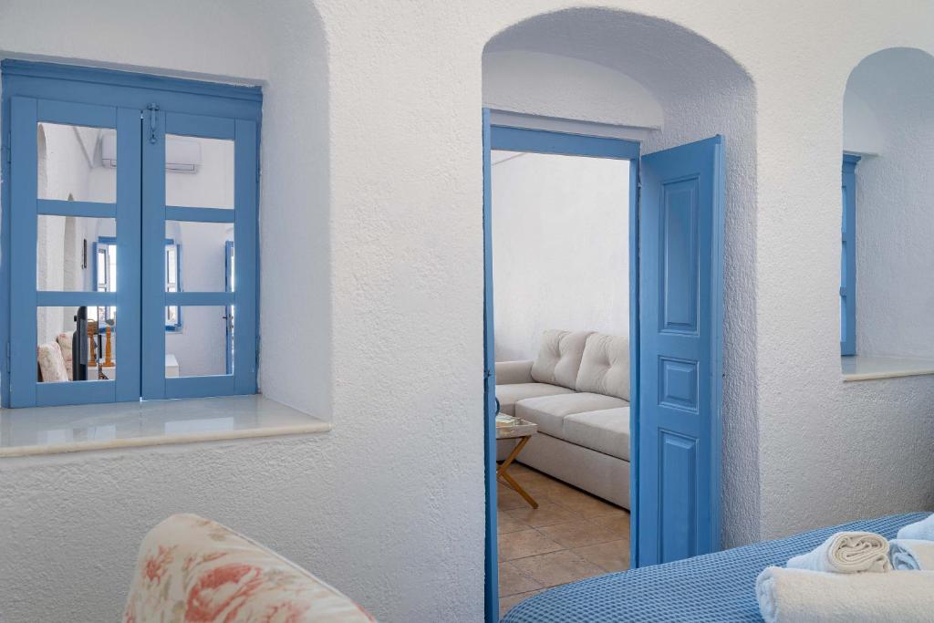 Aggelikis Traditional Cave House 2