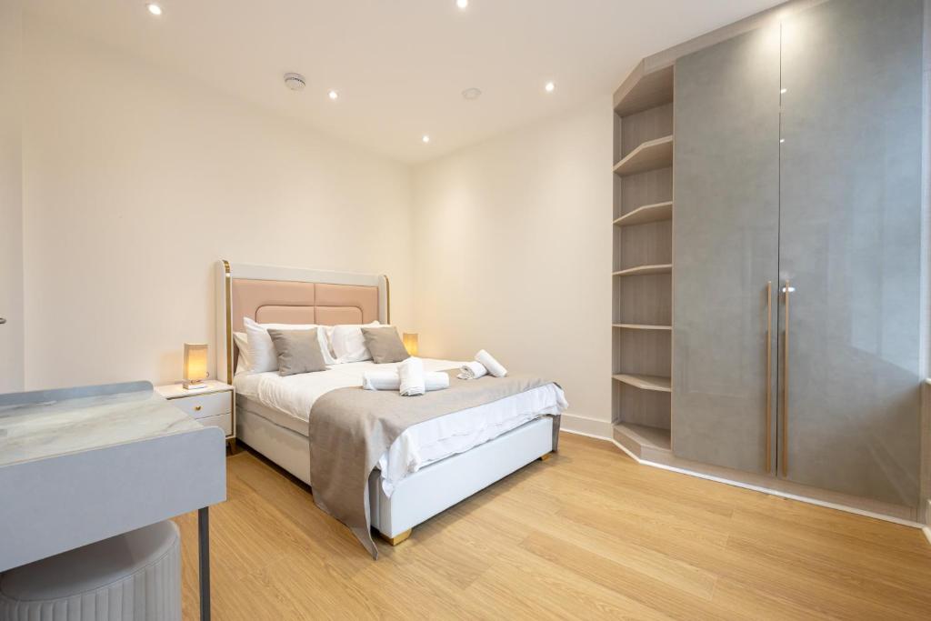 Amazing 1BD Apartment China Town Manchester 2