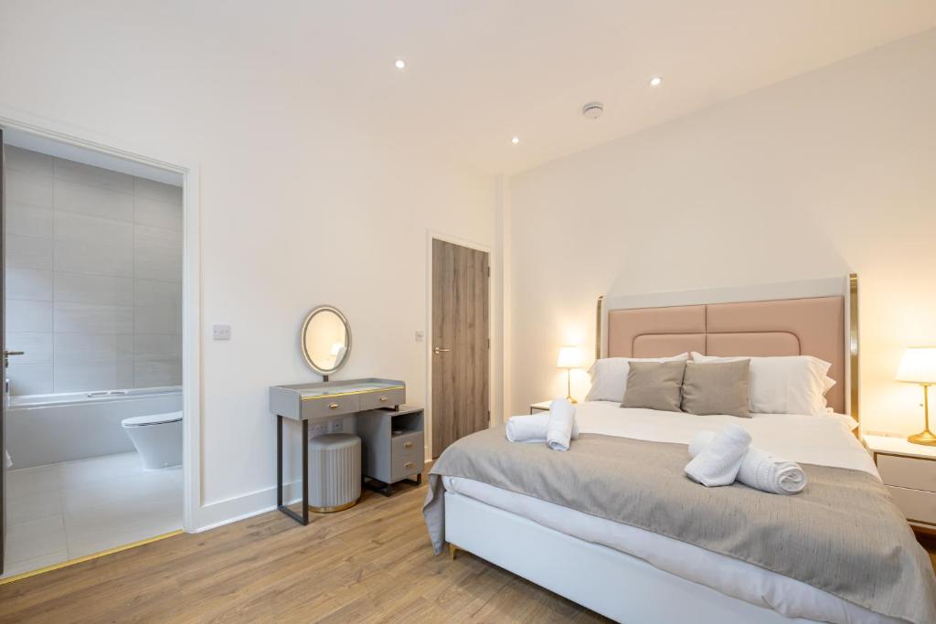 Amazing 1BD Apartment China Town Manchester 6