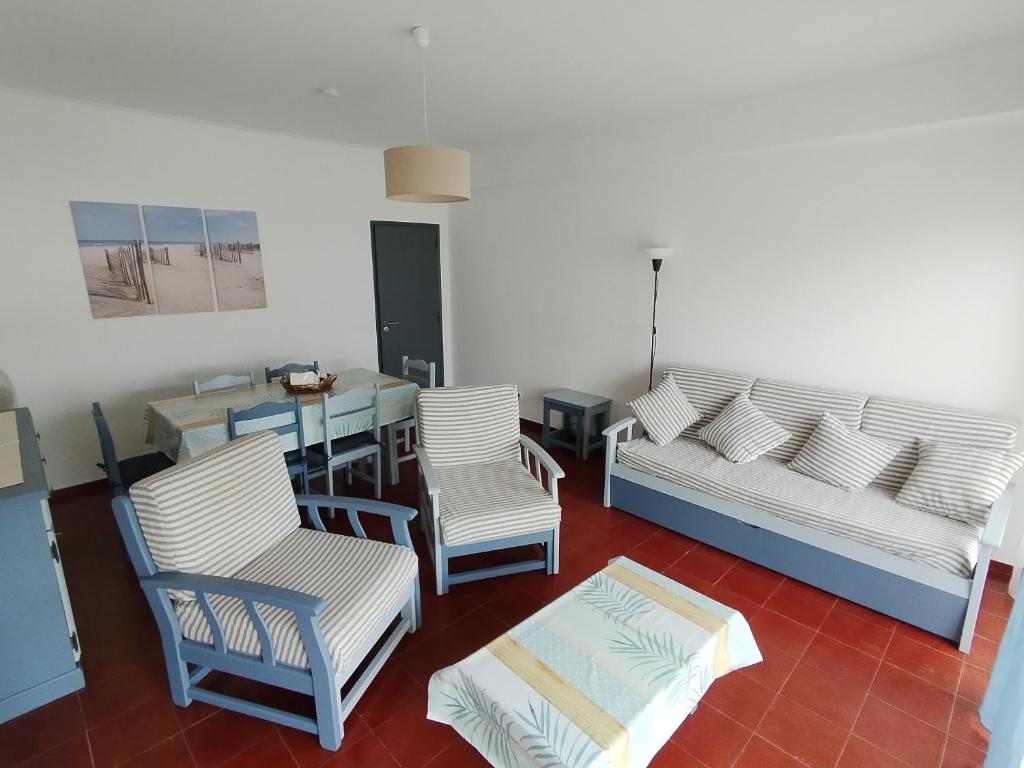 Rocha Beach House 2
