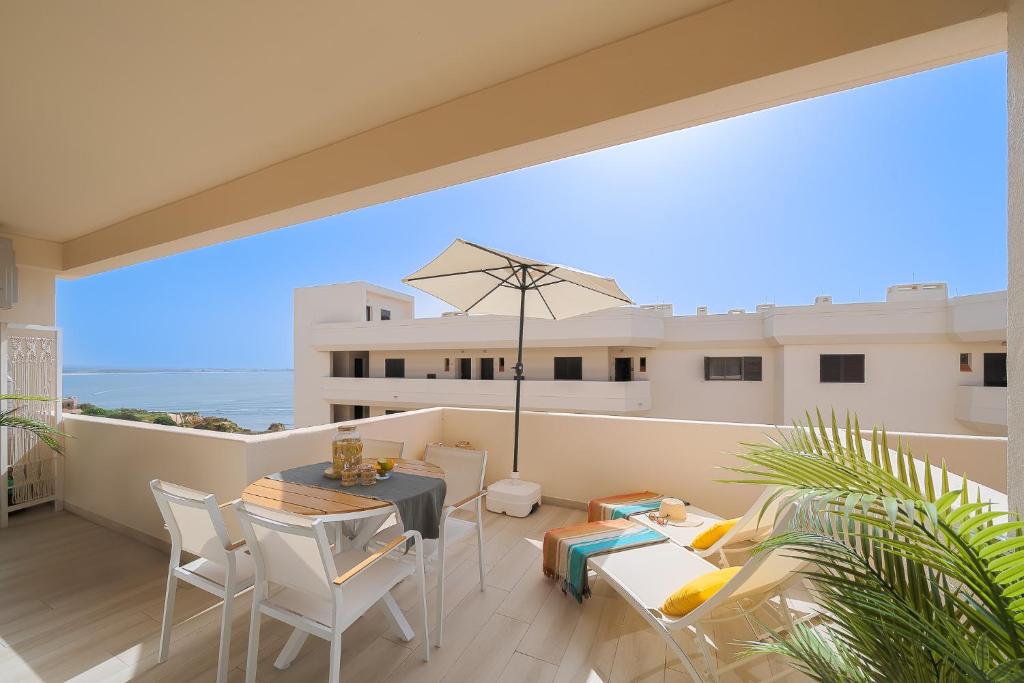 My dreamy beach house . Wi-fi . Pool . Welcome! 6