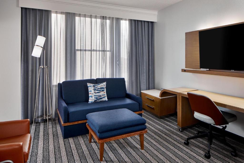 Courtyard by Marriott Nashville Downtown Image