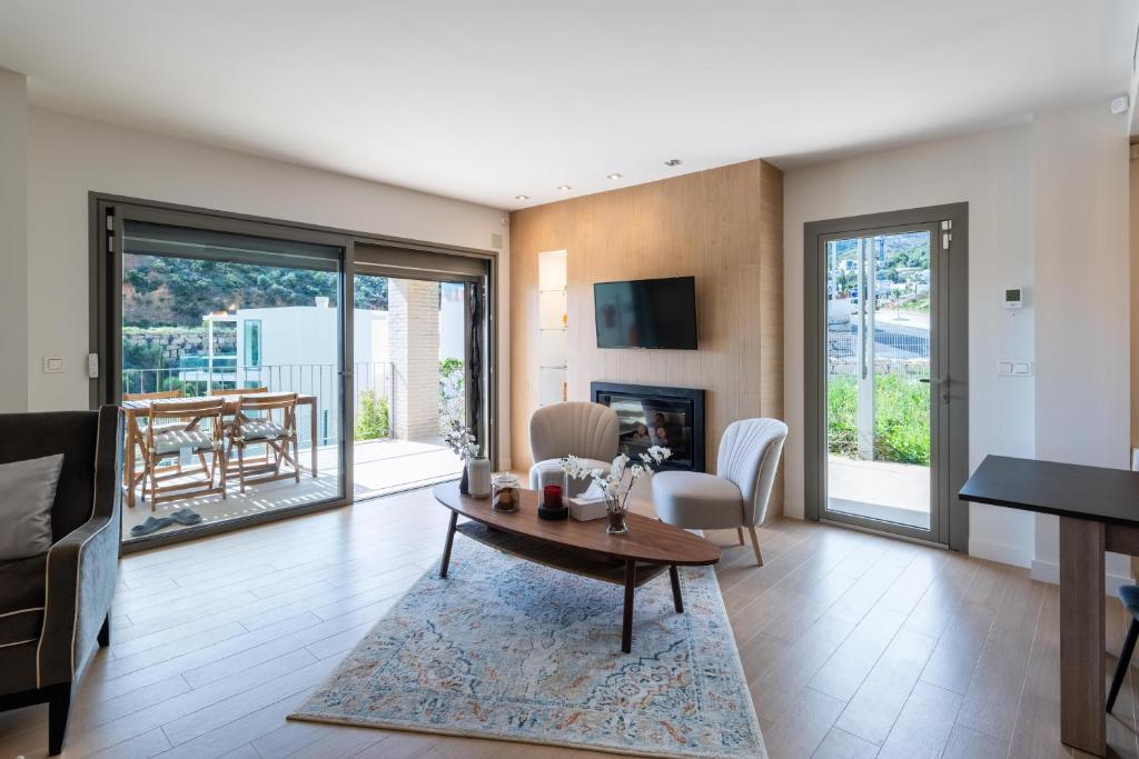 Tranquil Oasis Luxury Villa 5