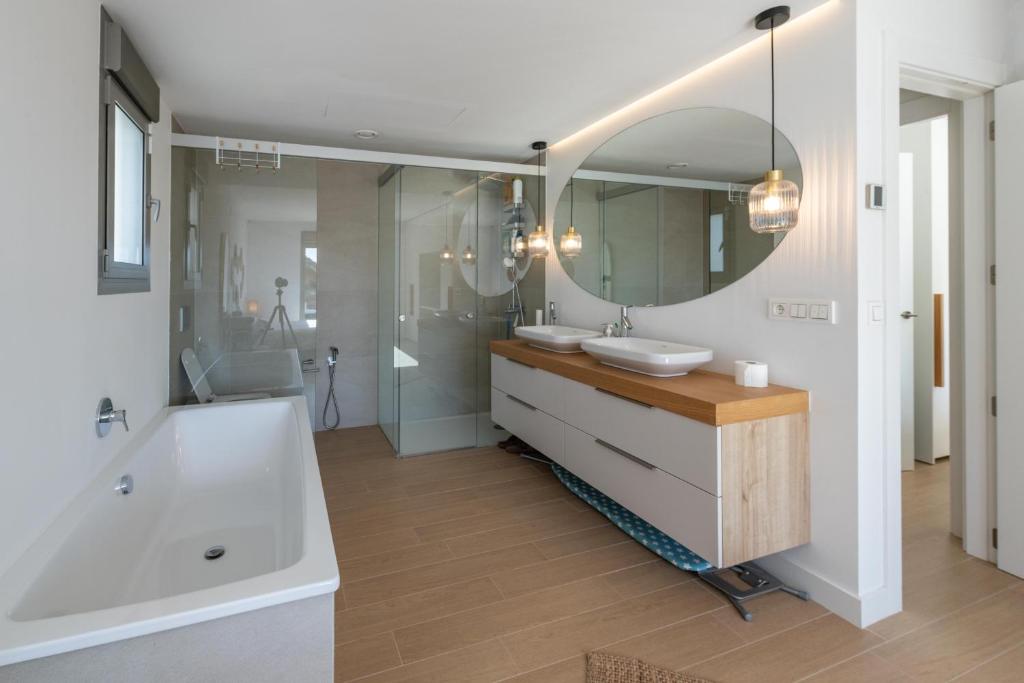 Tranquil Oasis Luxury Villa 7