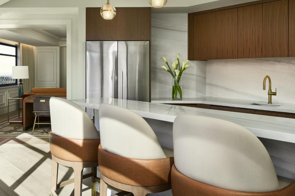 The Ritz-Carlton, Denver Image