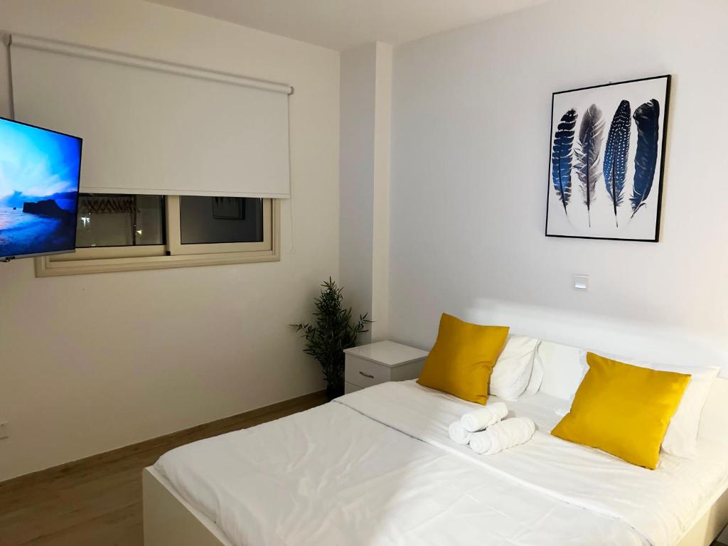 Earth Apartment 2