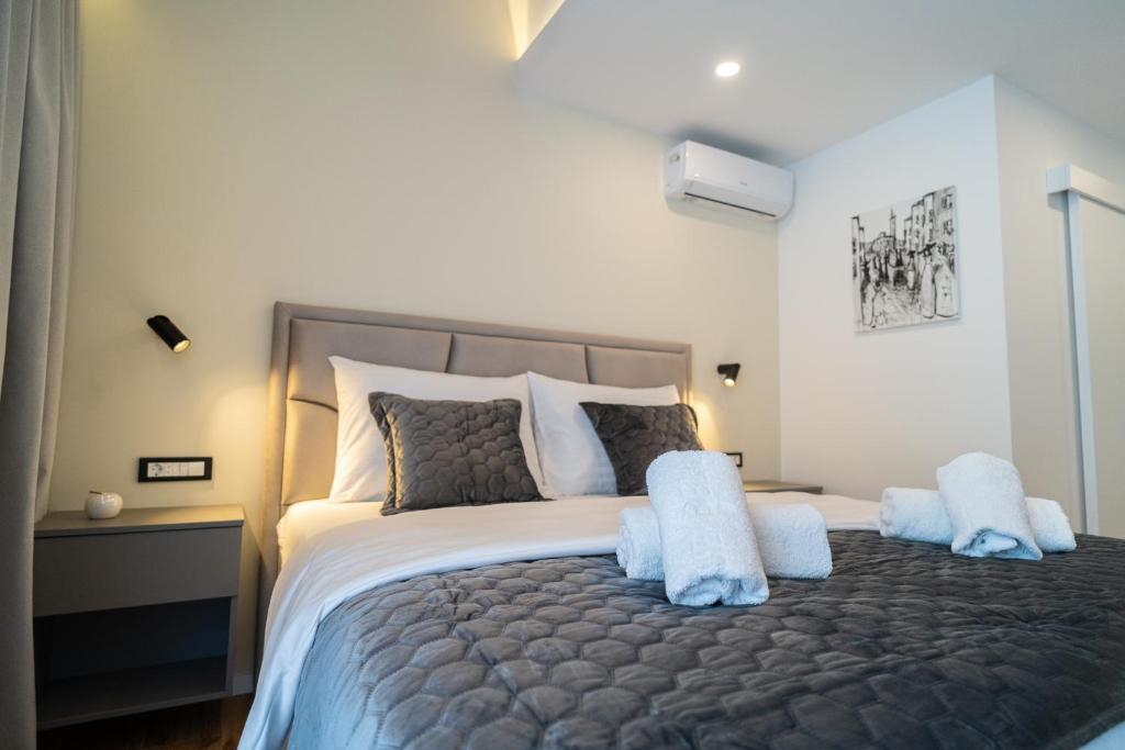 Seafront Sunset Studio&Rooms 7