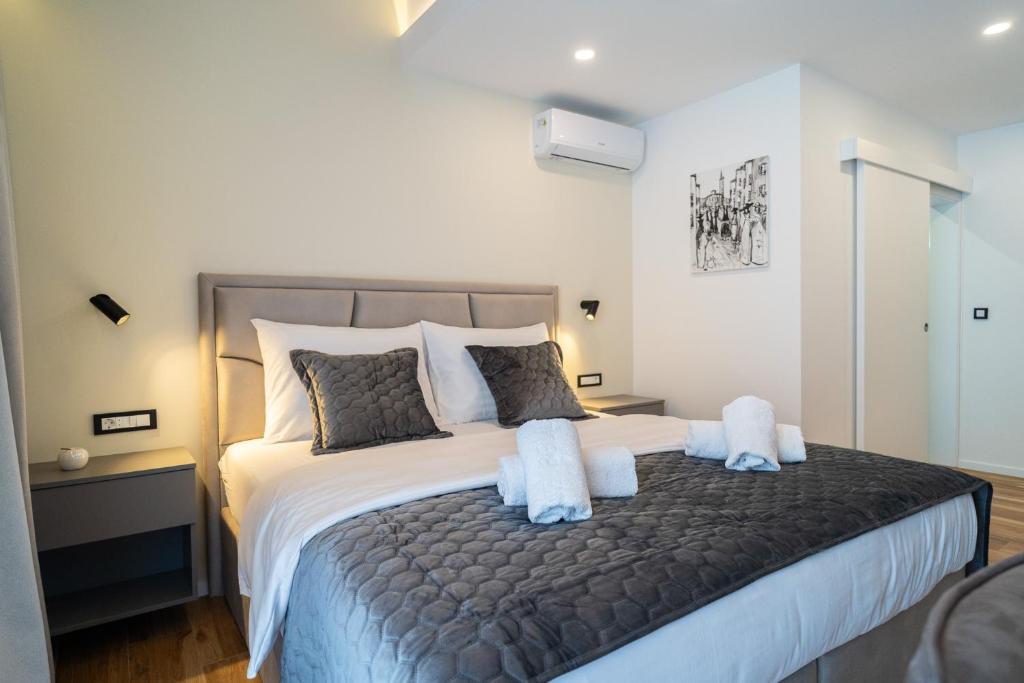 Seafront Sunset Studio&Rooms 2
