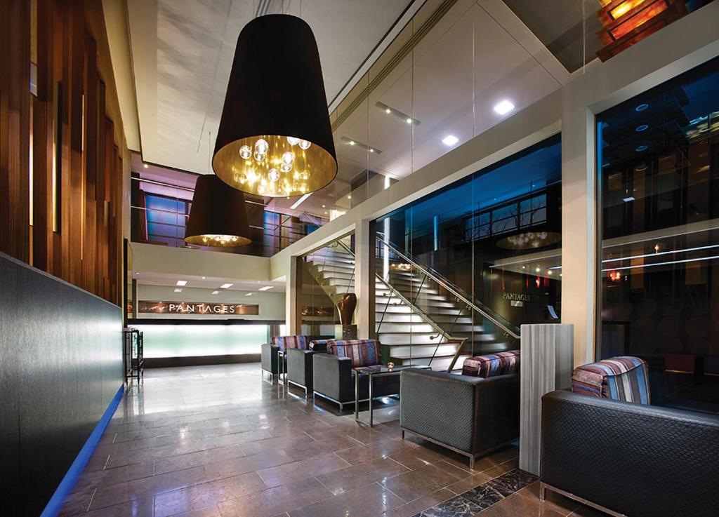 Pantages Hotel Toronto Centre Image