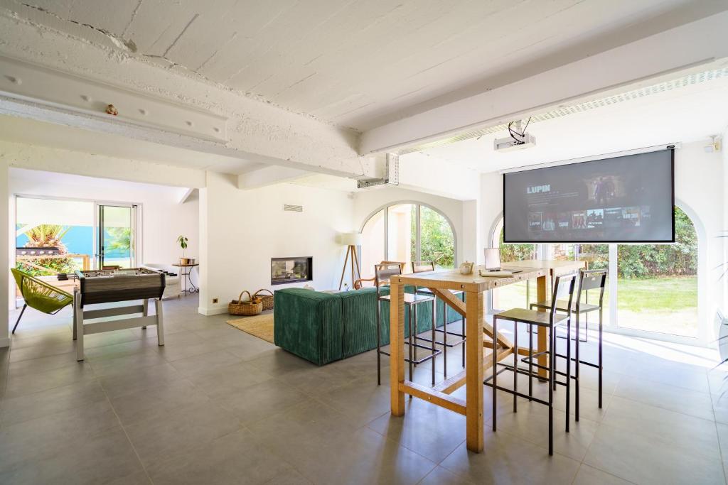 Villa familiale à Biarritz, Parc privé, Pelote Basque & Boulodrome 5