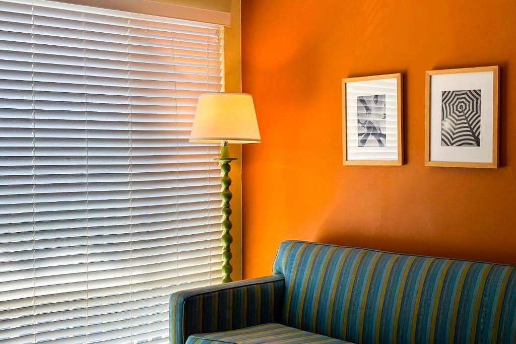 Hotel Del Sol Image