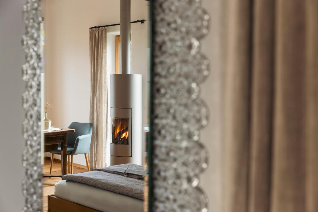 Am Wildbachberg - Luxus Ferienhäuser mit Infinitypool, Privatsauna und Weinkeller 6