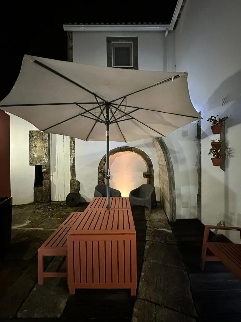 Apartamento acolhedor no centro da cidade, com pátio privado. 6