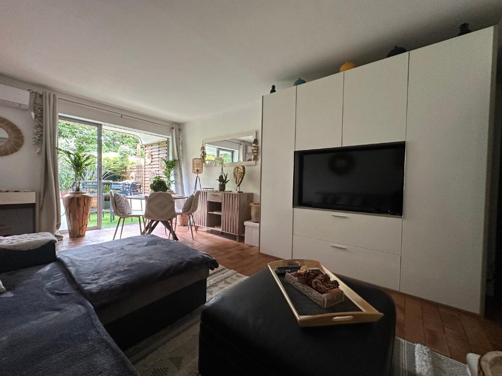 Saint Tropez centre parking et jardin privé inclus 5