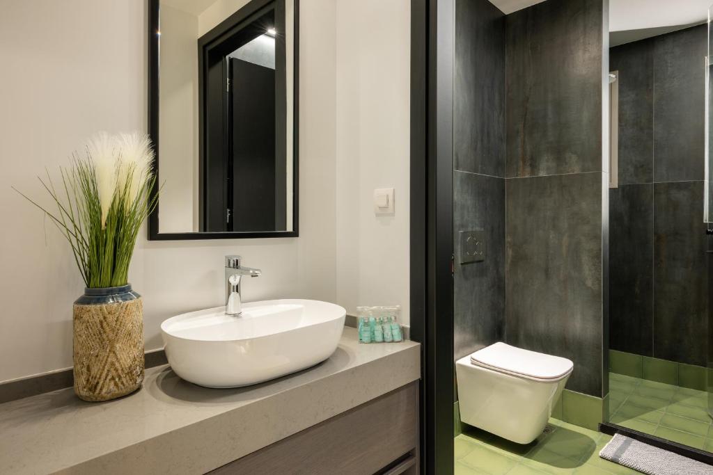 Mosaic Urban Living 3