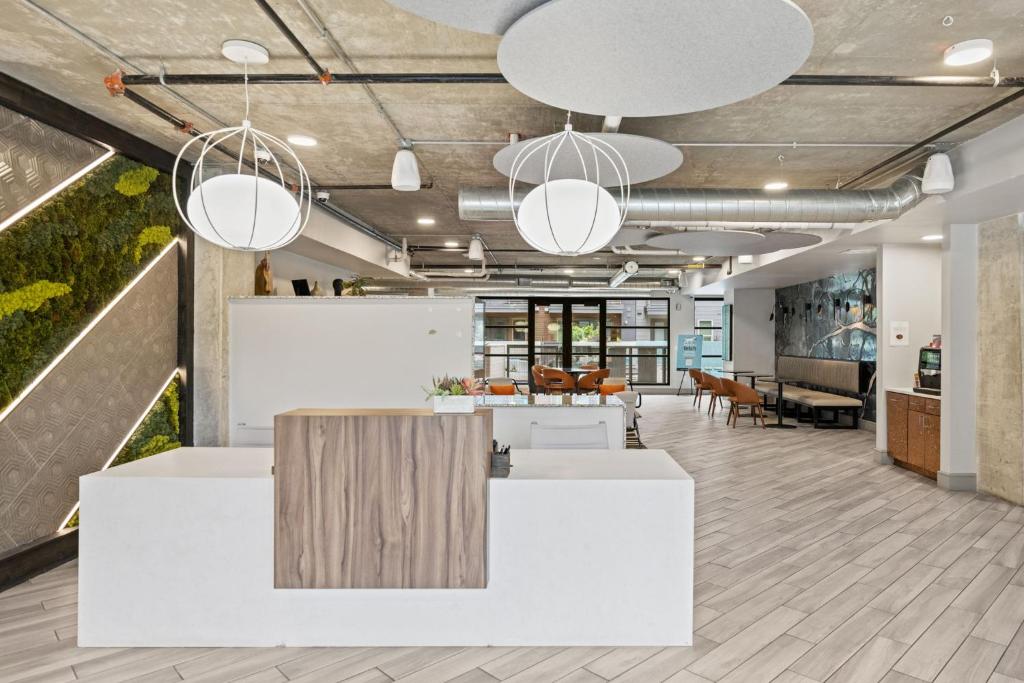 Placemakr Downtown Austin Image