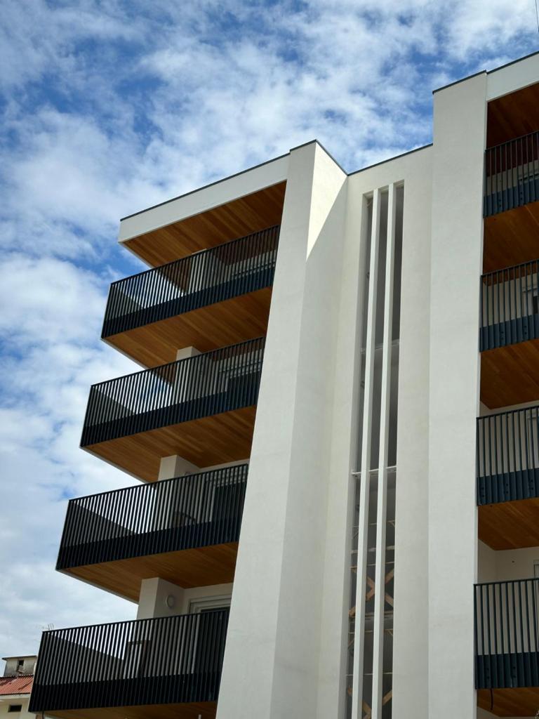 Wohnung in Jesolo: Beach Palace with small swimming pool, private beach, parking