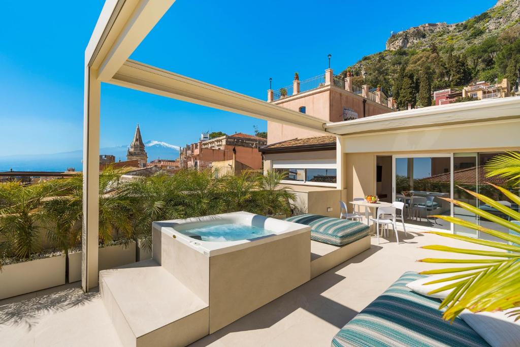 Taormina Infinity Suites 3