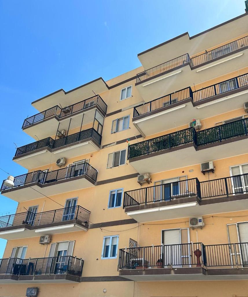 Dyo Adelfia, elegante "open space" vista mare 5