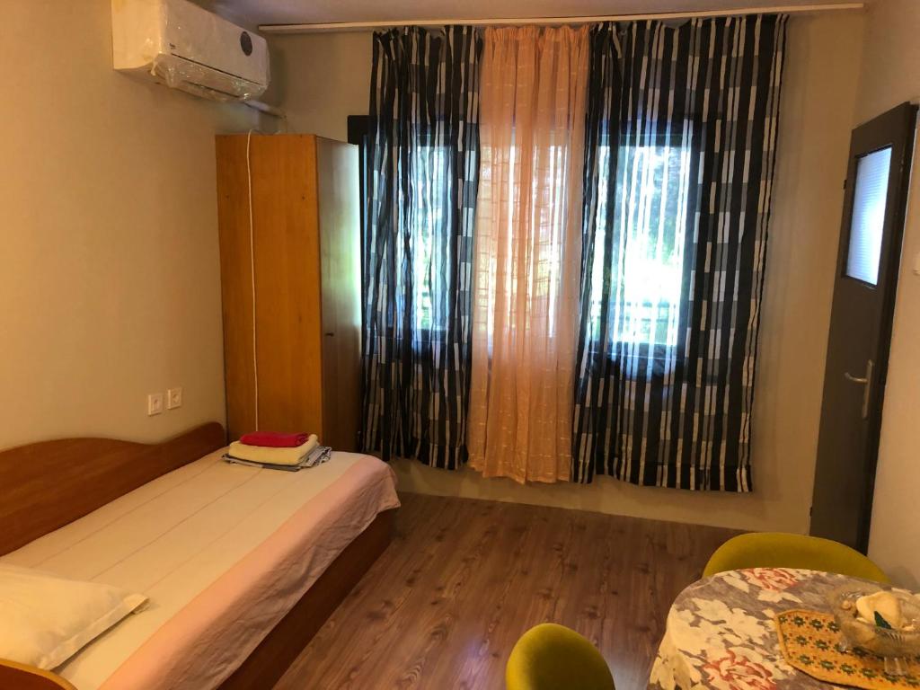 SURF House Villa Rose I Po3a l 3