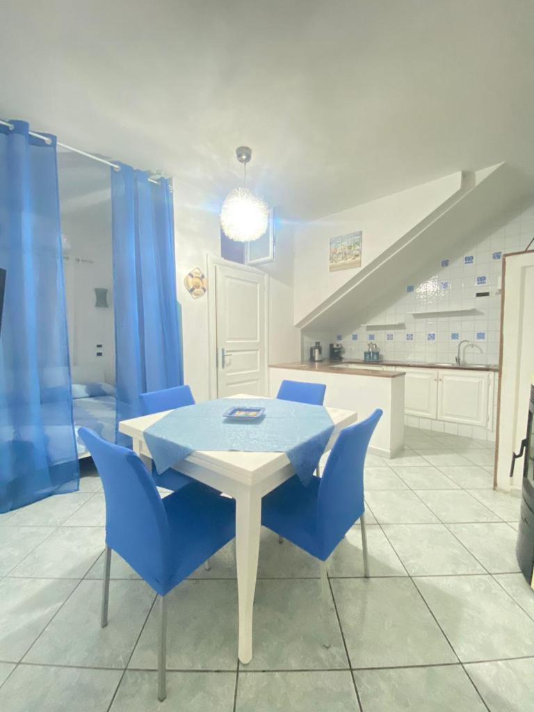Tiffany Holiday Home 2