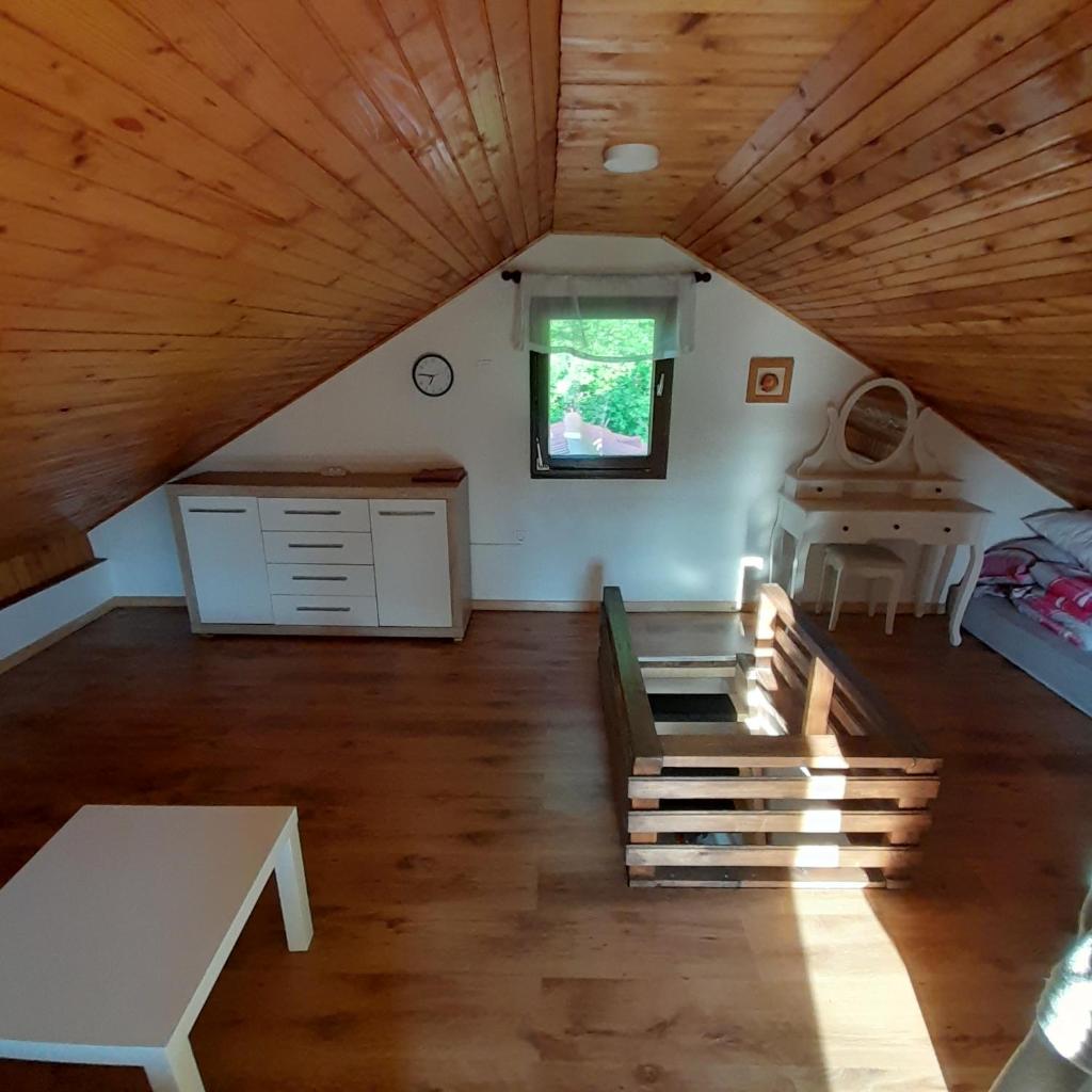 Počitniška hiška pri Lipi 5