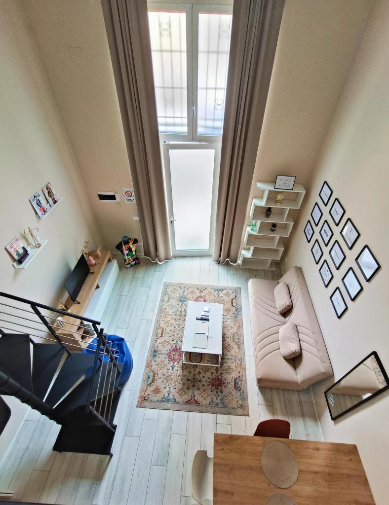 YR Apartments Bocconi- Modern Loft, 3 Min Walk to Duomo Tram 7