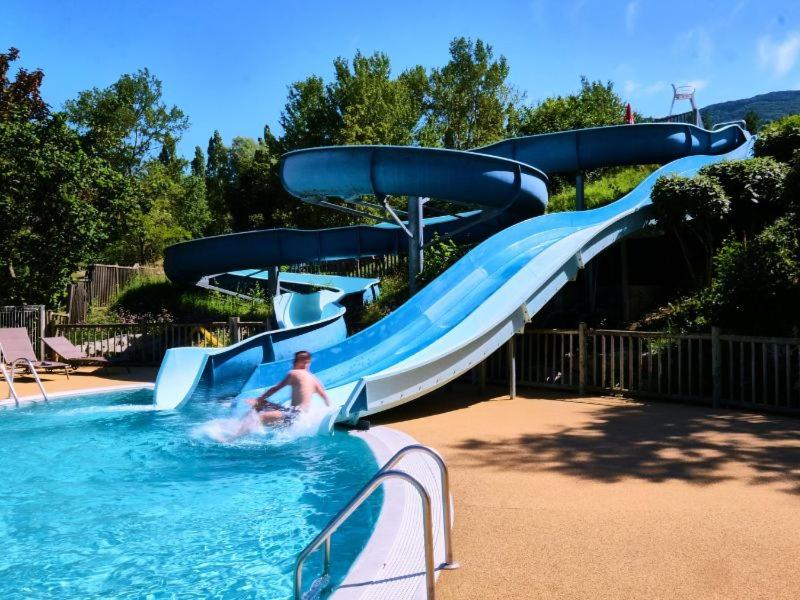 Photo de la galerie de l'établissement Camping Le Couriou - Maeva, à Recoubeau-Jansac