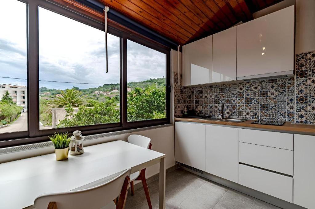 Apartmani Kalos 4