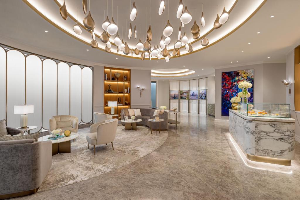 Jumeirah Emirates Towers Dubai Image