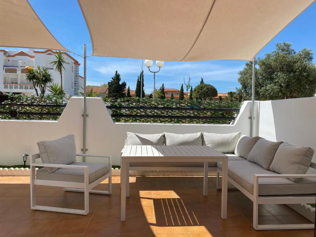 Casa Naranjos Playa Luz 8