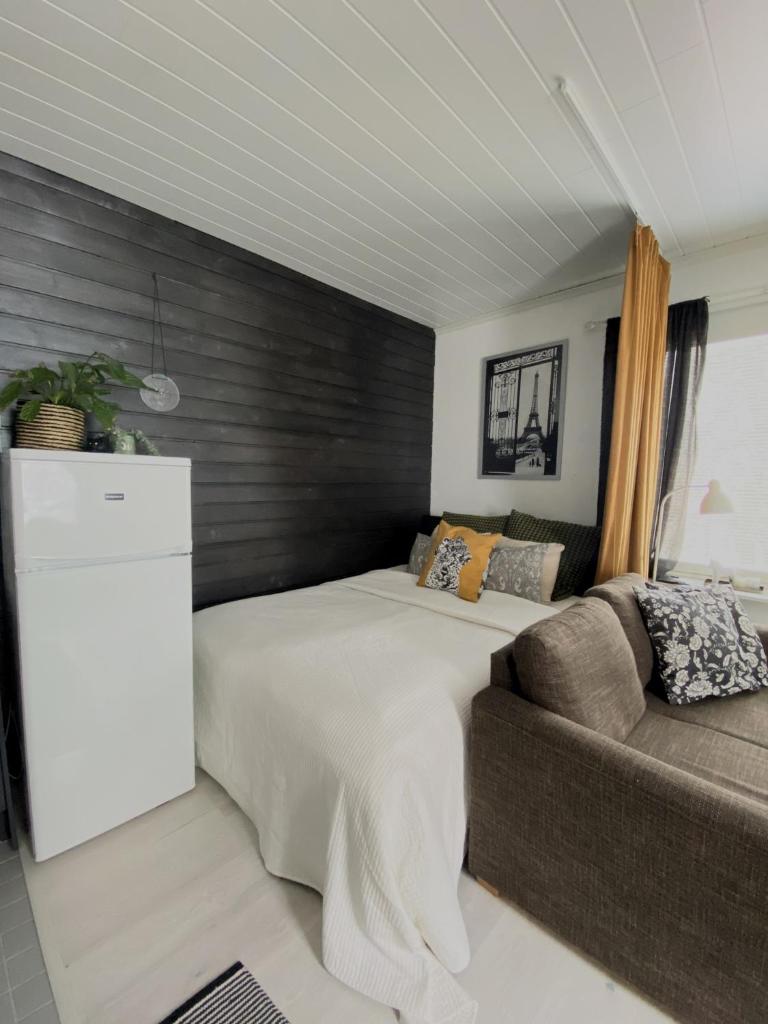 Unique wood house apartment, FREE PARKING 2