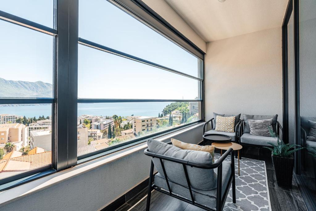 Budva Gate by In Property