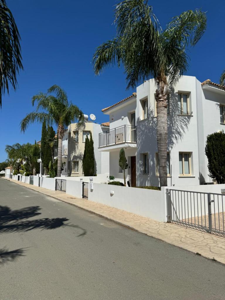 Paez Villa 1