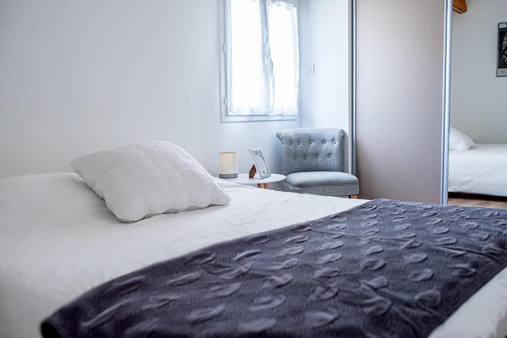 Les Bosquet Charmante Maison 2 Chambres ,parking gratuit au Centre de Châteauneuf-du-Pape 4