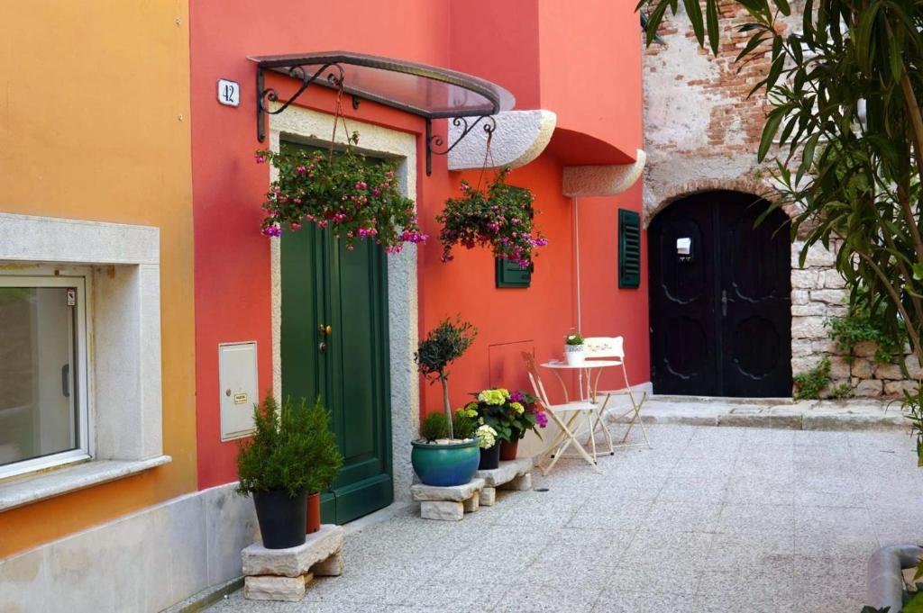 Old Town Seabreeze Residence at Montalbano Residence 6