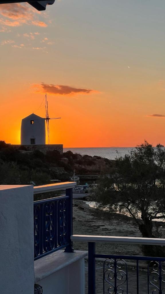 Stelios' Beachfront Retreat