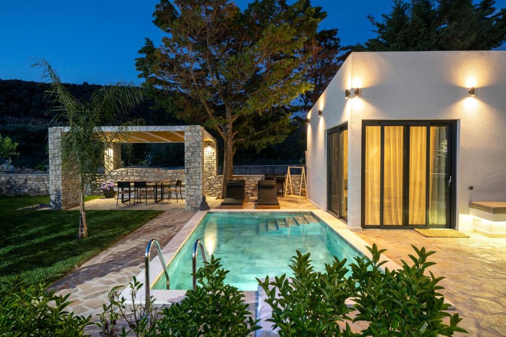 Stone Village Skala Maries 1