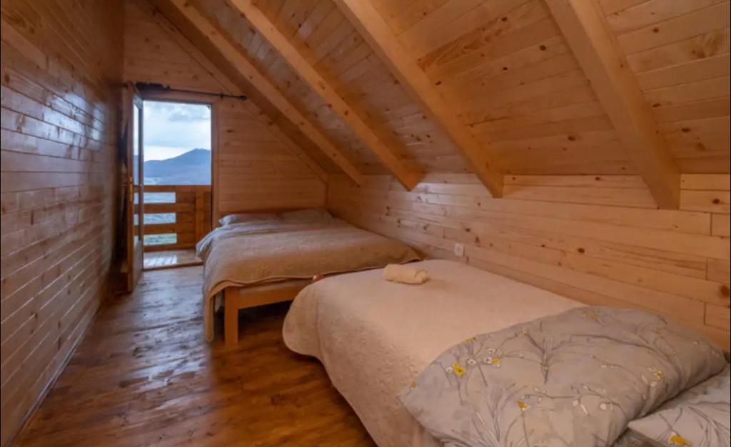Off-grid house Majstori 2