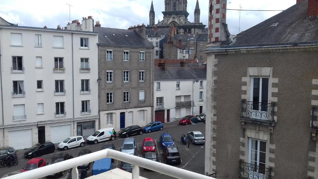 Cosy studio centre-ville, balcon 8