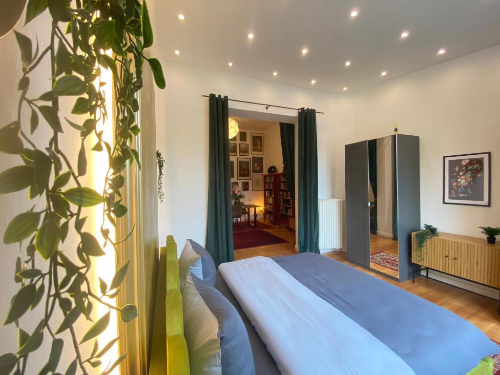 SuperHosts KING-BETT - Zentrum - PARKPLATZ - Netflix 8
