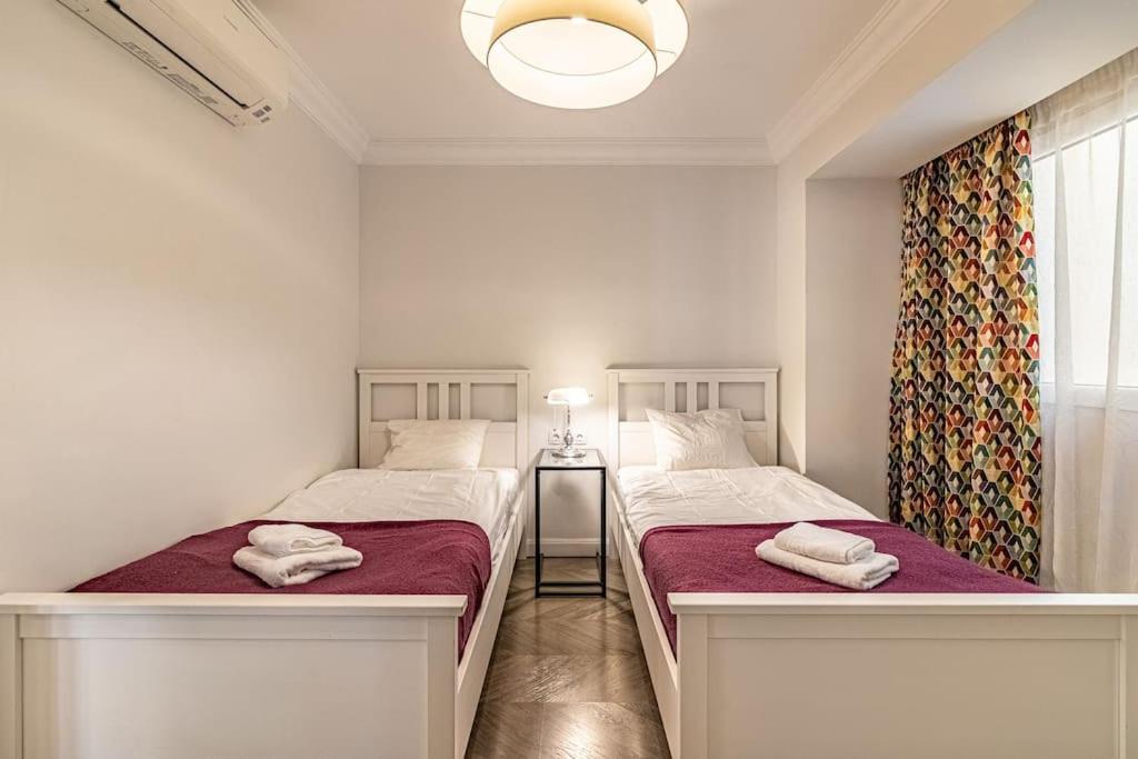 Historic Center chic gem with balcony 2