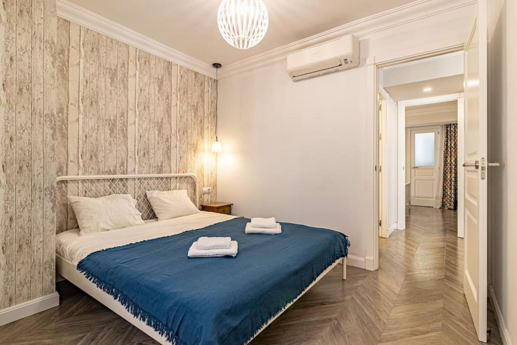 Historic Center chic gem with balcony 6