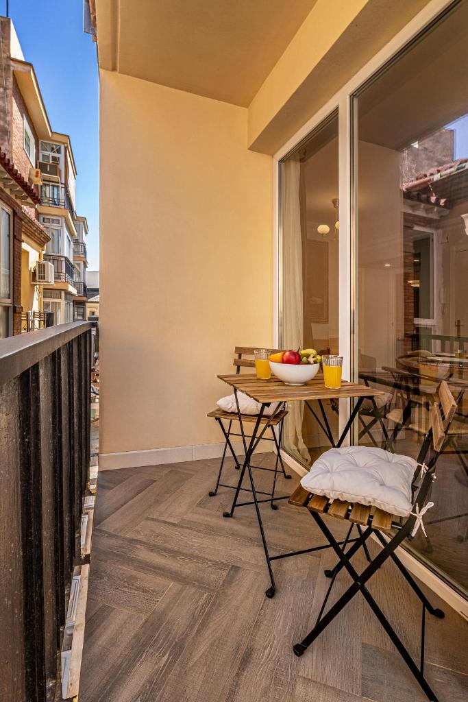 Historic Center chic gem with balcony 8