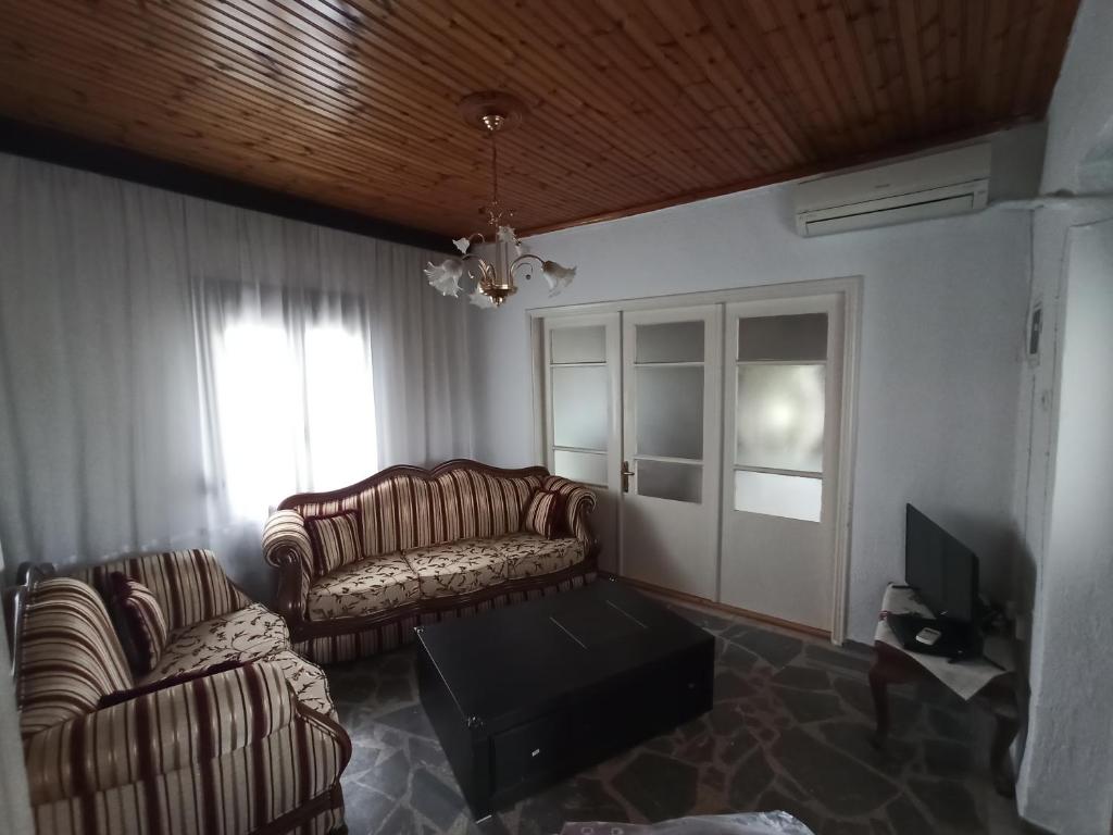 ΠΑΡΑΔΟΣΙΑΚΗ ΚΑΤΟΙΚΙΑ 5