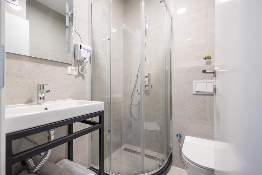Prishtina City Apartments 8