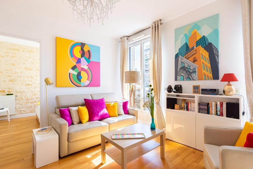 GuestReady - Bright Apt in city centre w/ Parking 2