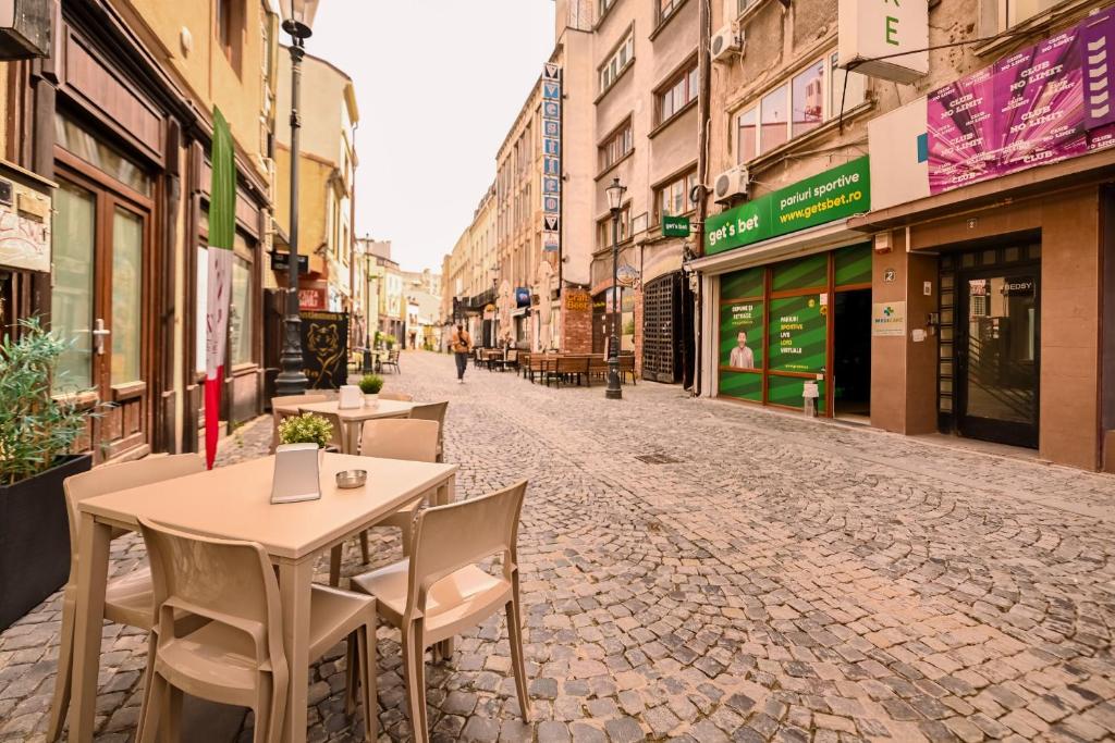 Old Town Charm - Modern & Comfortable Accommodation in the Heart of the City 2